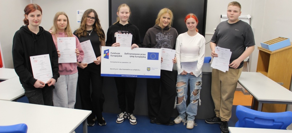 Wręczenie certyfikatów